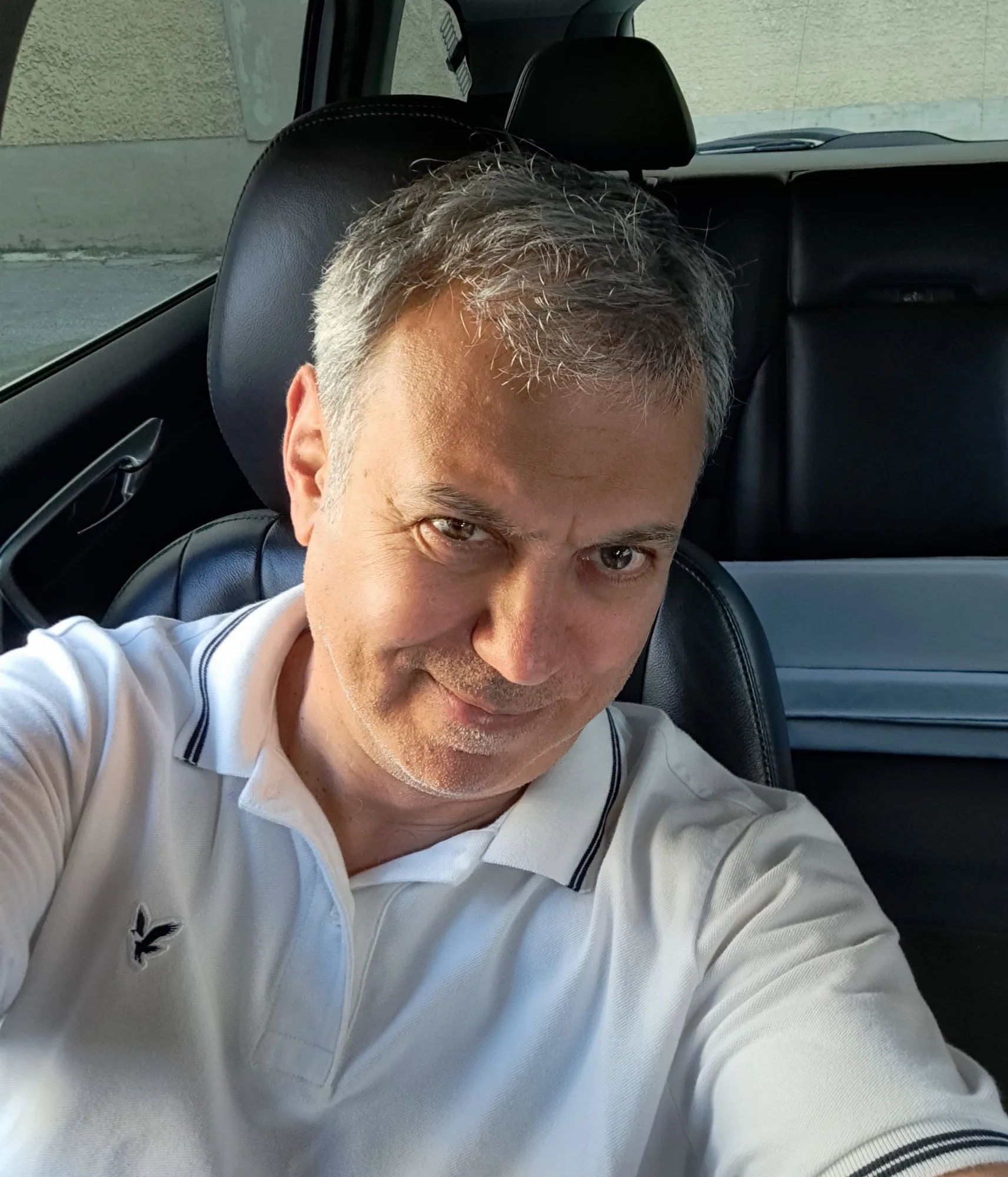 Анкета: Майк, 56, Нагария